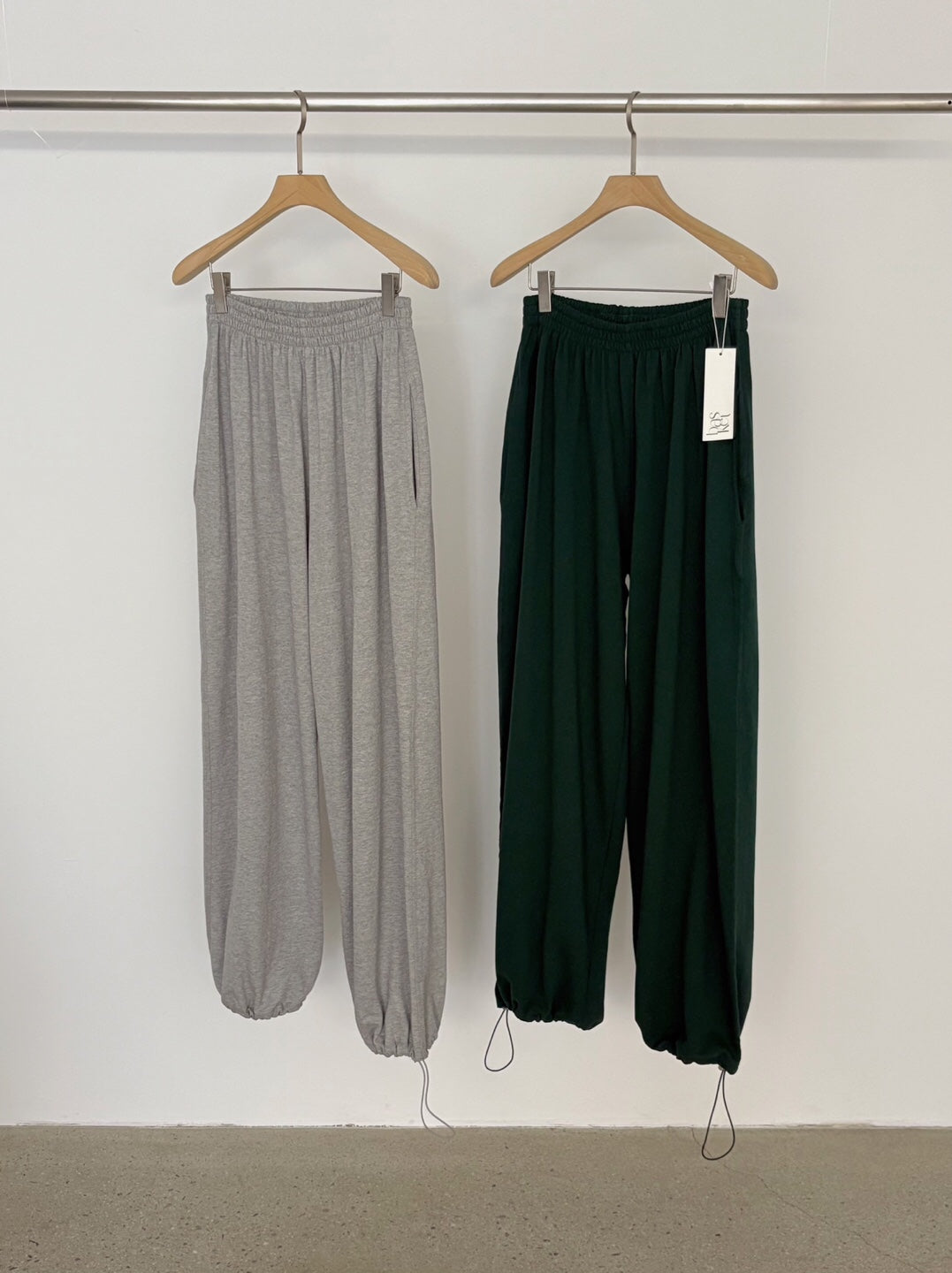 <Essential> Softy Wide Leg Jogger