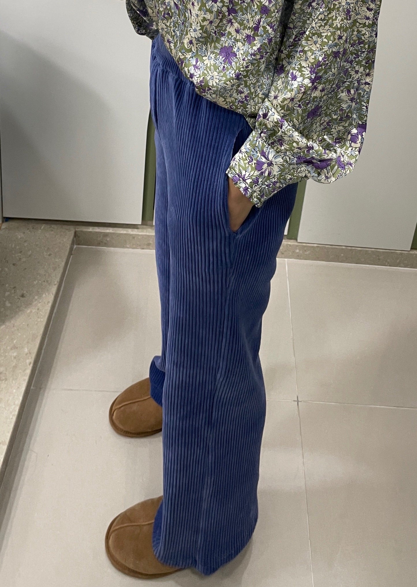 Stretch Corduroy Wide Leg pants