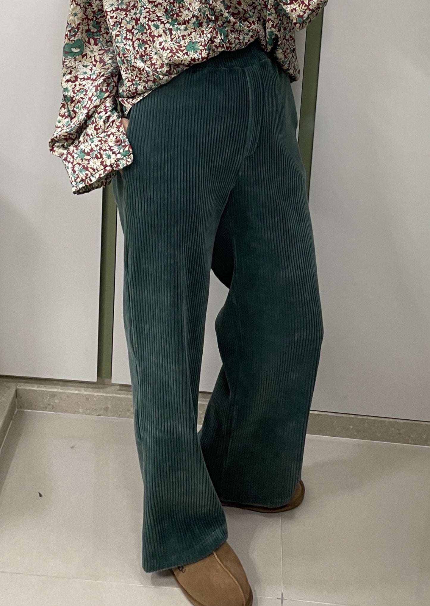 Stretch Corduroy Wide Leg pants