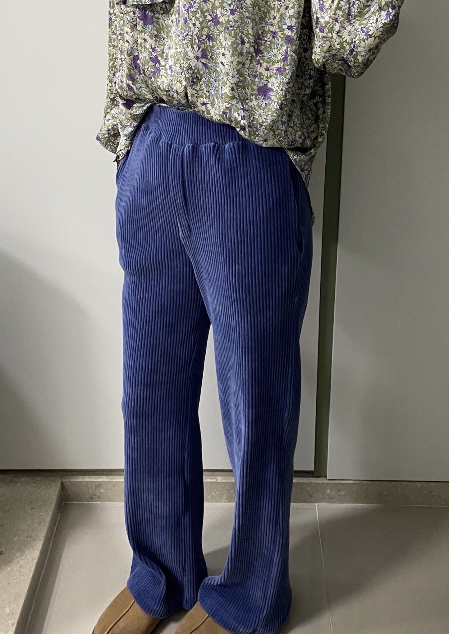 Stretch Corduroy Wide Leg pants