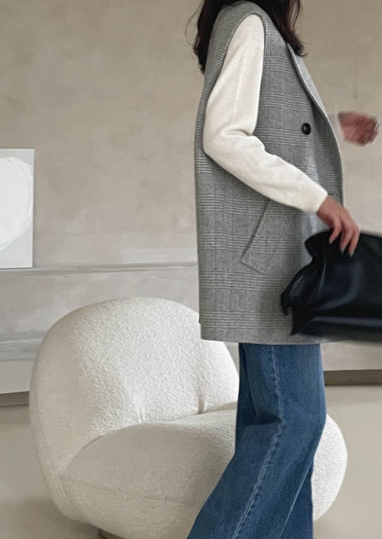 <Abi + Ari Black label> Handmade Oversized Lambswool Waistcoat