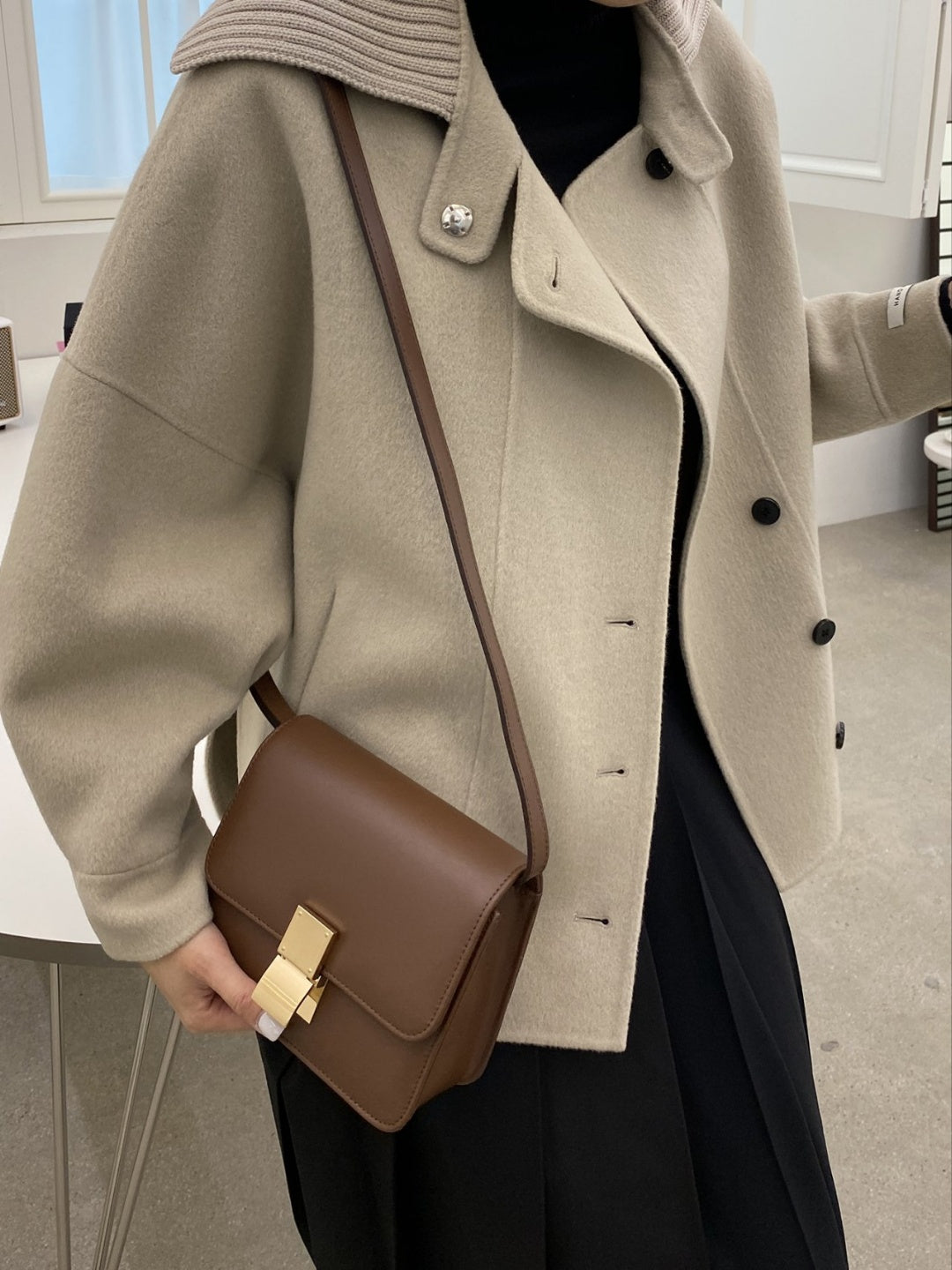 <Abi +Ari Black Label> Hand Made Coat with Sweater Collar
