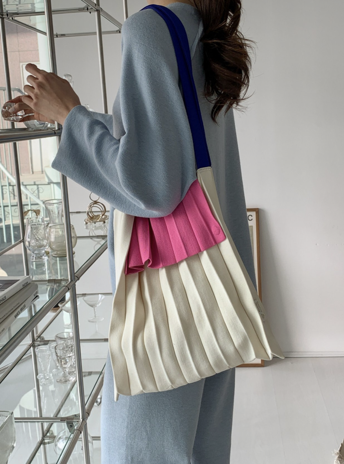 Colorblocked  Flap Pleats bag