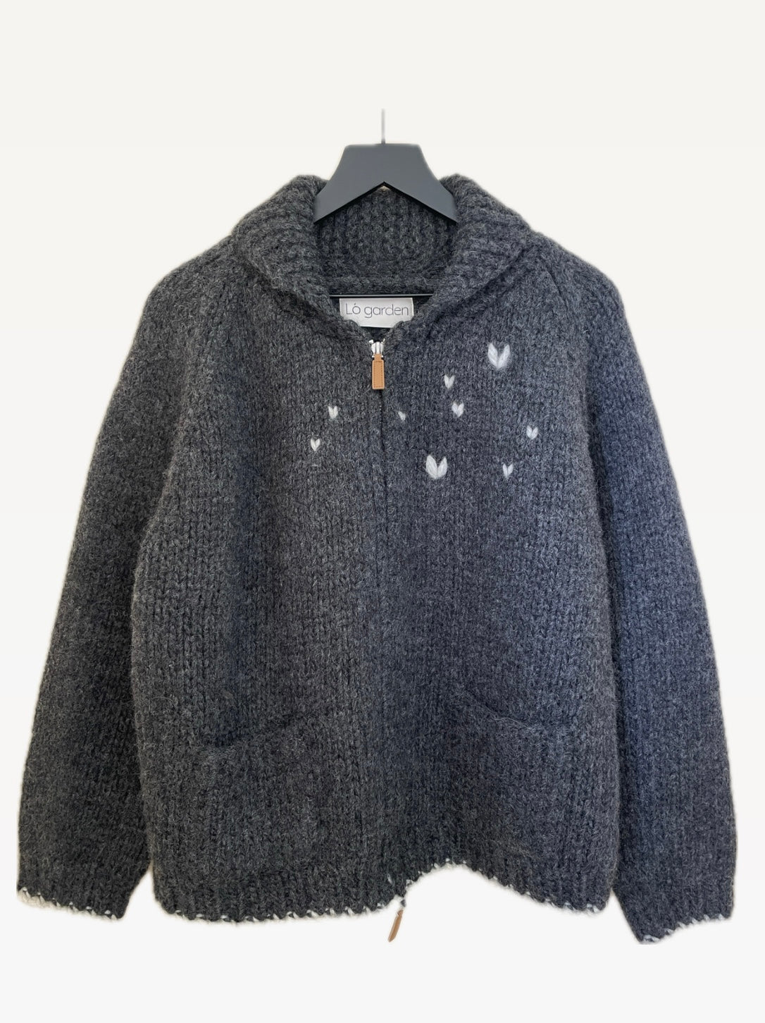 <Black>Hand Embroidered Chunky Knit Zip Up