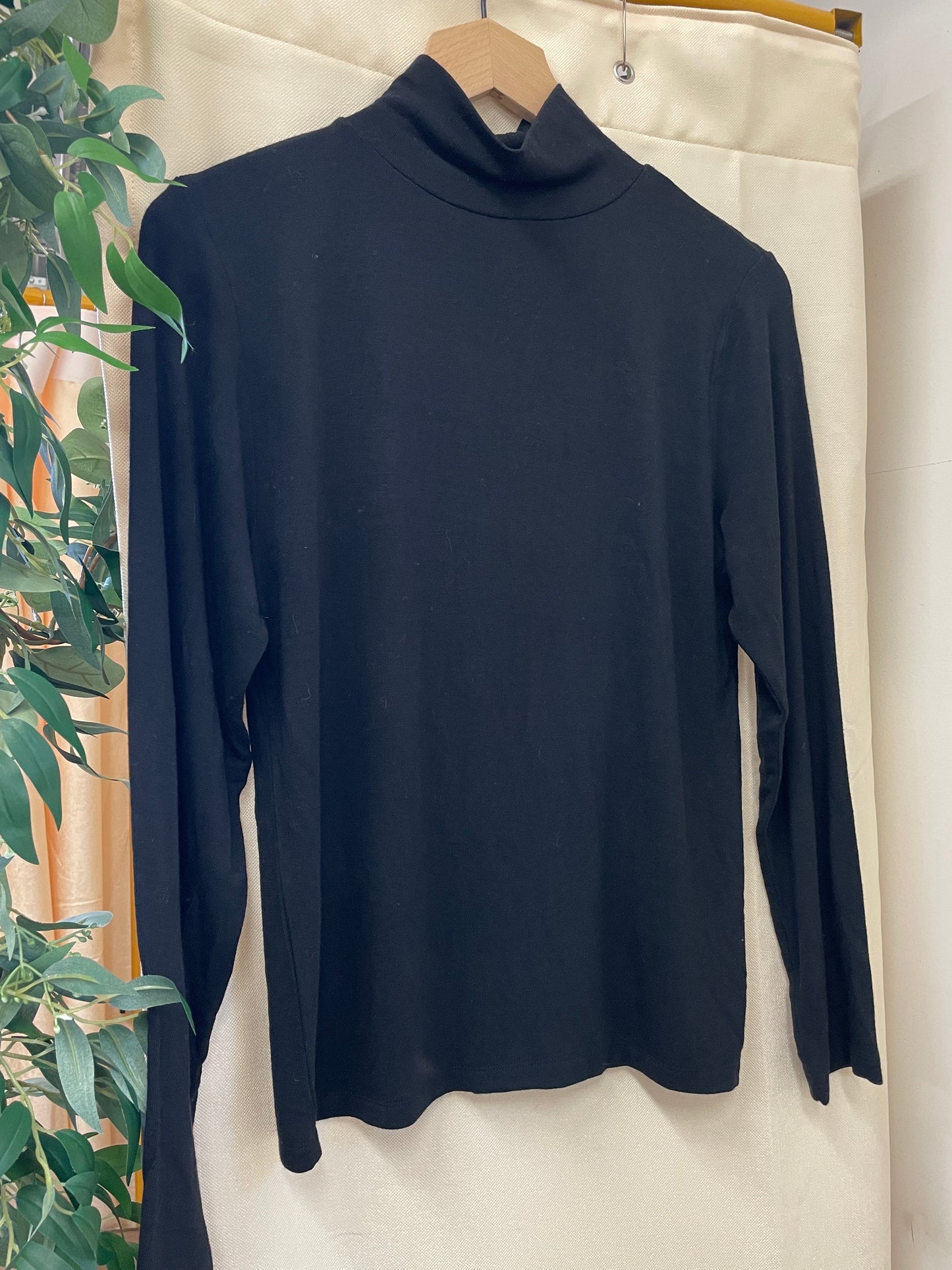 New Wool Rayon Turtleneck Shirt