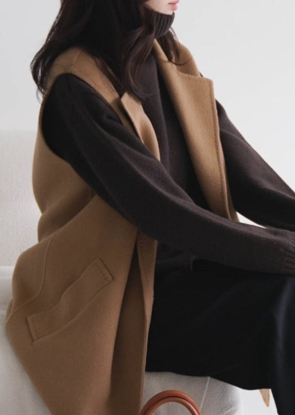 <Abi + Ari Black label> Handmade Oversized Lambswool Waistcoat